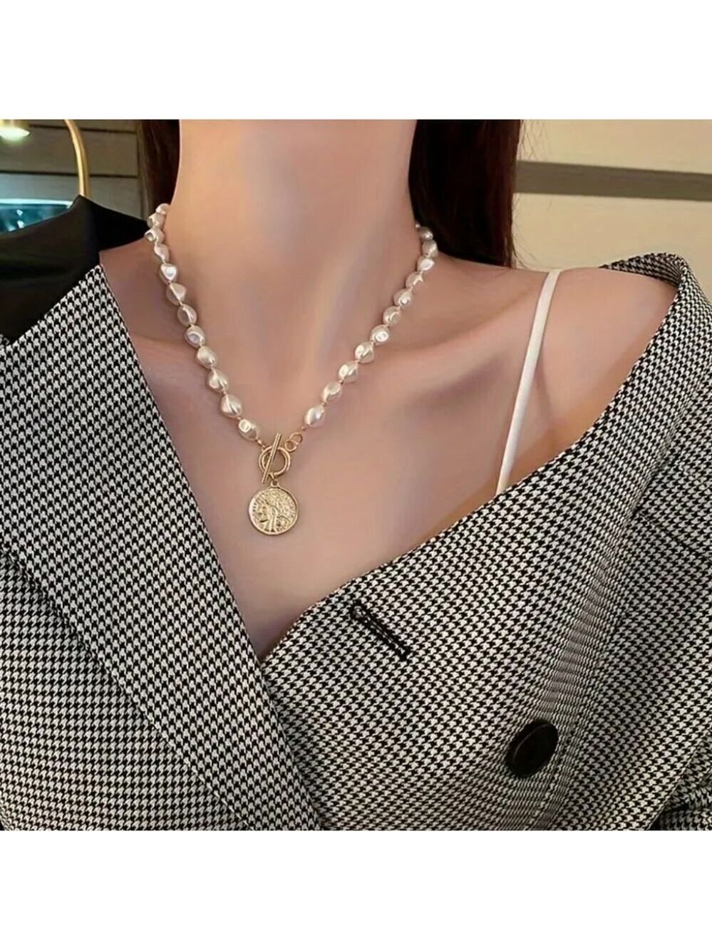Lab Pearl Beaded Clavicle Necklace Personalized OT Portrait Round Tag Pendant